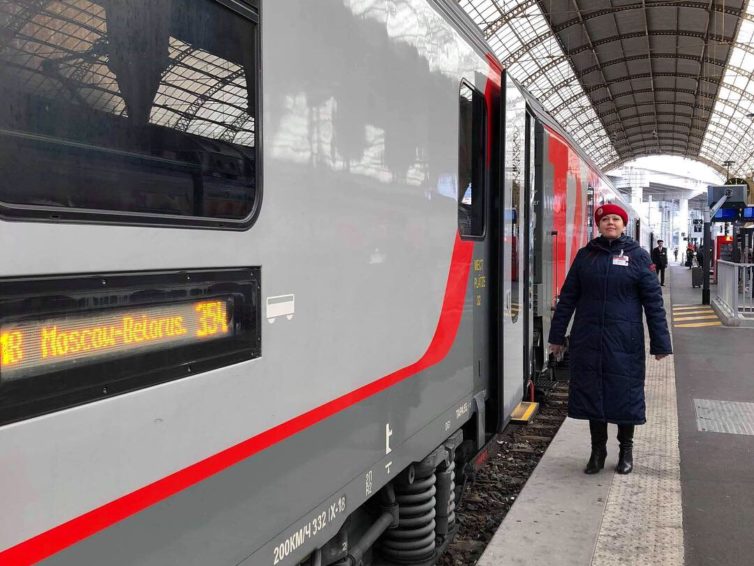 Halvtio-tåget till Moskva eller Tende?